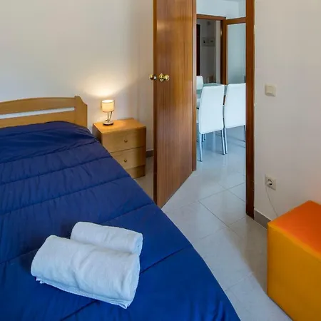 Apartamento Castell De Perelada * Gerona