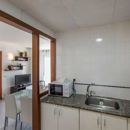 Apartamento Castell De Perelada * Gerona
